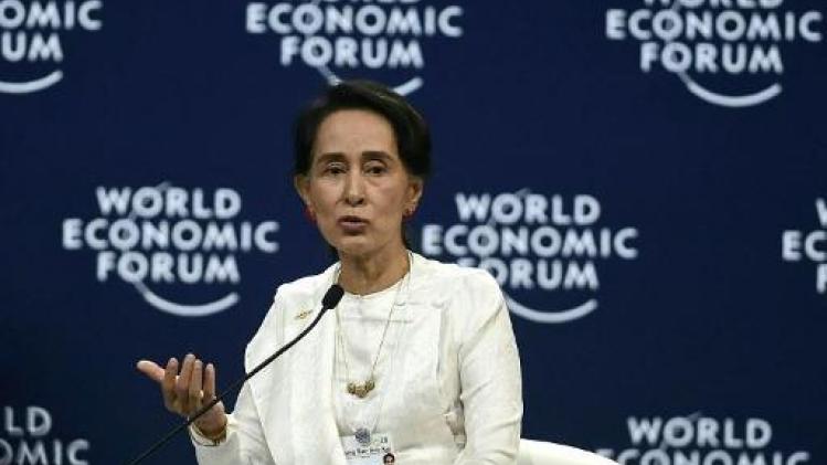 Aung San Suu Kyi verdedigt opsluiten van journalisten
