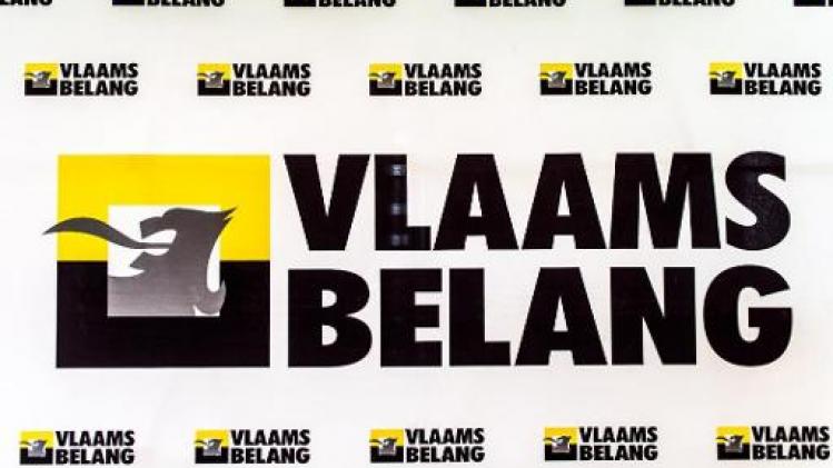 Kortrijkse Vlaams Belanger scheldt politie van Ieper de huid vol
