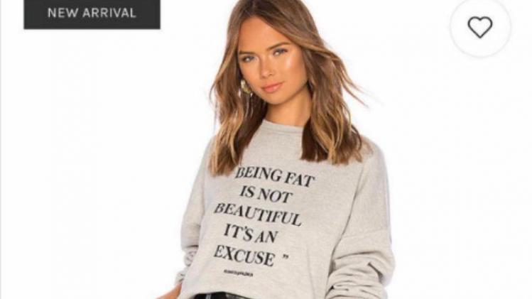 Modemerk mispakt zich aan truien met denigrerende quotes