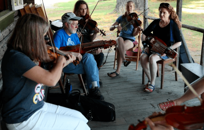Nordic-Festival-Frigg-Fiddlers-Meeting-Foto-Byron-Wiley.png