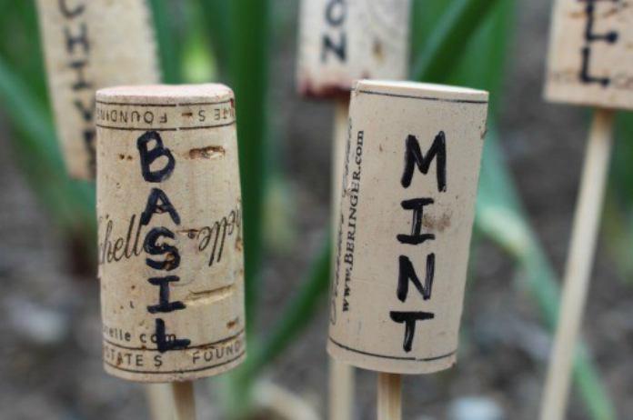 Wine-Cork-Garden-Markers-.jpg
