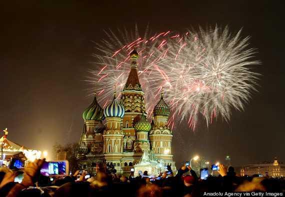 o-NEW-YEARS-MOSCOW-570.jpg