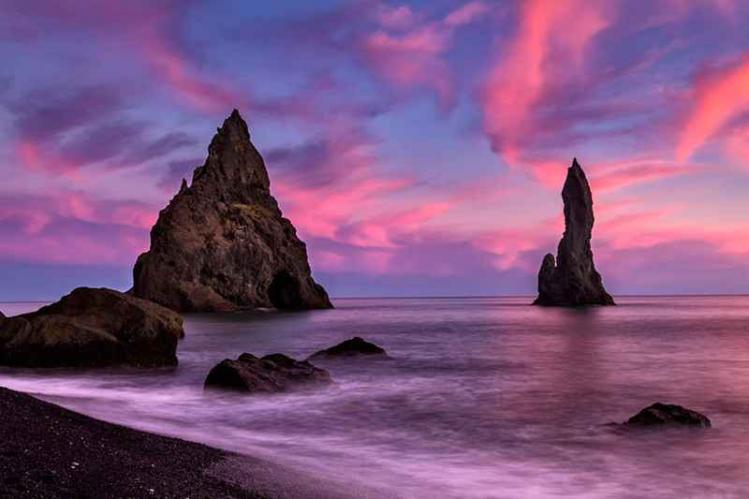 Landscape-Sea-Rocks-Purple-Sky_tcm79-1444760.jpg