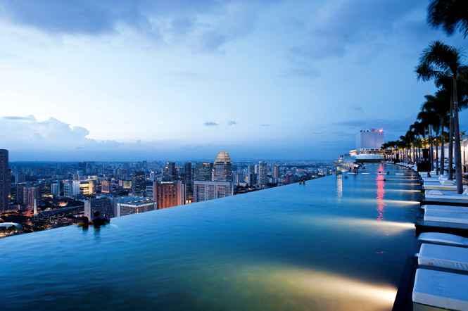 pool-dusk-marina-bay-sands-resort-singapore.jpg