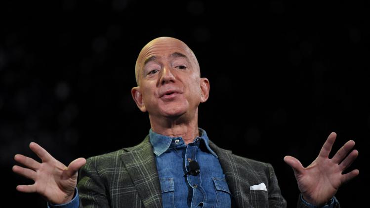 Jeff Bezos schenkt 200 miljoen dollar aan ruimtevaartmuseum