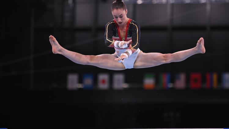 Nina Derwael schenkt België aan brug eerste gouden medaille op Olympische Spelen