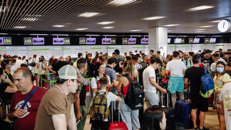 Ryanair waarschuwt voor chaotische zomer: «Veel vluchten zullen worden geannuleerd»