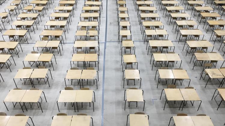 Britse leerlingen opgelicht met ‘gelekte’ examens: «Het zijn hopeloze studenten»