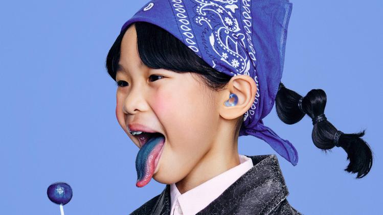 loop-kids-berry-blue-lifestyle-1-2995eur