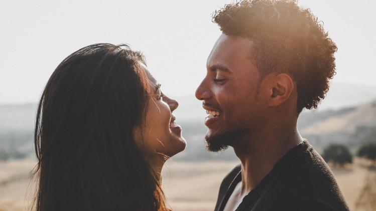 Ontdek de 6 geheimen van een gelukkige relatie