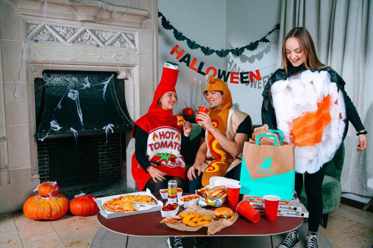 full_1-deliveroo-deliverboo-halloween