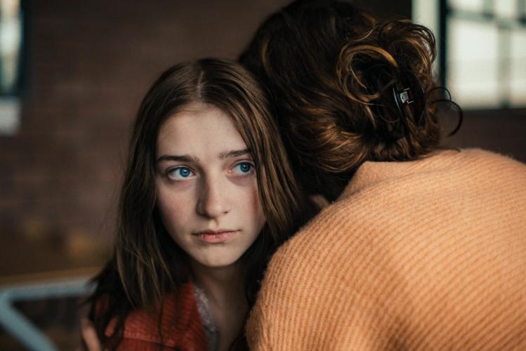 Holly - 1 ©Prime Time - Angela Otten