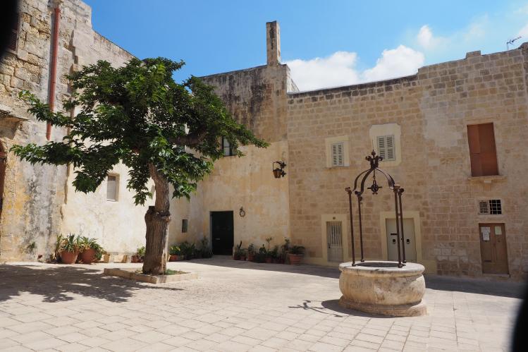 mdina-5051084